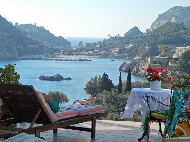 Aris Apartments Paleokastritsa Ruang foto